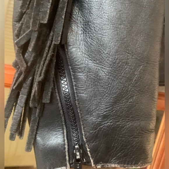 FIRST GENUINE LEATHER VINTAGE 90s Custom Fringe Biker Motorcycle Jacket -Size 20 - Picture 4 of 11